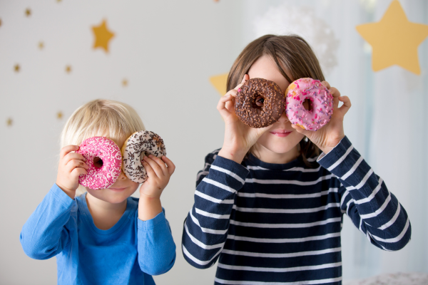 Dicas de como equilibrar o Consumo de Doces e Guloseimas na Dieta Infantil